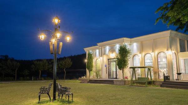 Taean Bit Chukjae Star Felice Pension