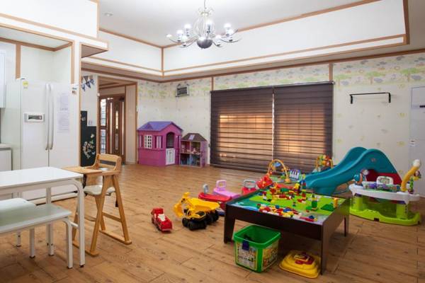 Taean Hongii Janggun Pension