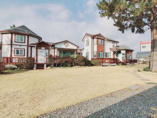 Chorokdonghwa pension