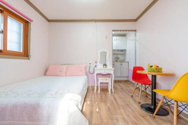 Taean (Anmyeondo) Kkothyanggi & Harmony Pension