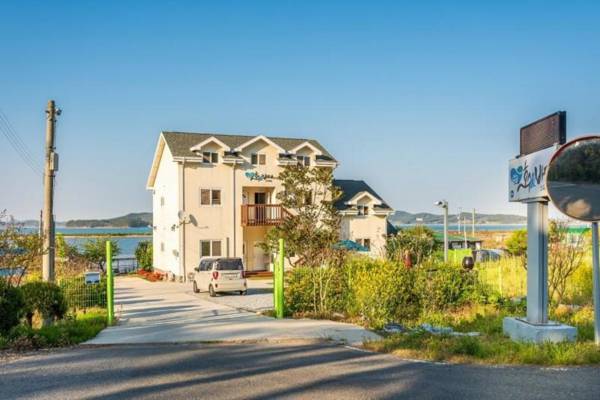 Taean Lake and Sea Spa Pension