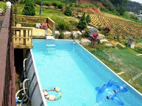 Whitehouse on The Hill Pension Taean