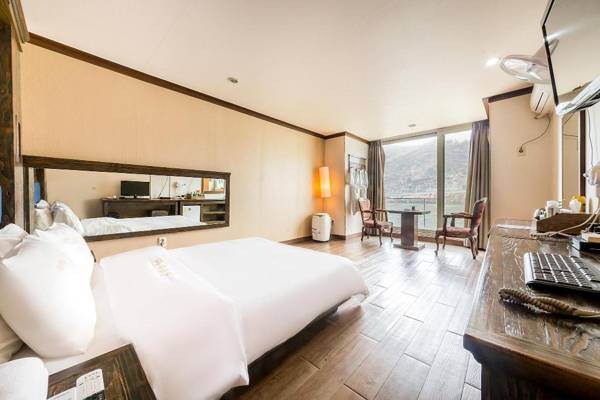 Yangpyeong The Amber Hotel
