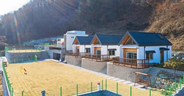 Yangpyeong pyeonahnhagae pet pension