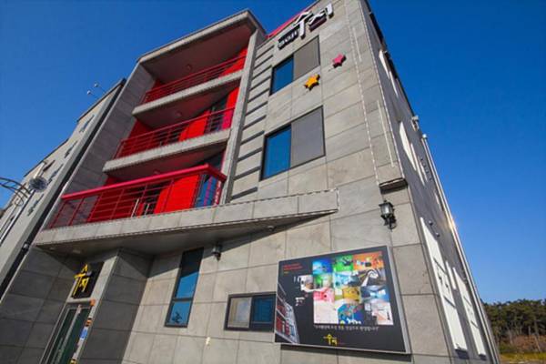 Daecheon Suji Pension