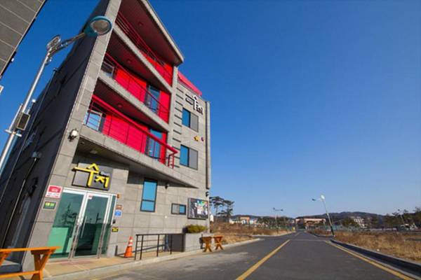 Daecheon Suji Pension