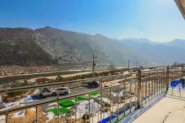 Danyang dandelion pension