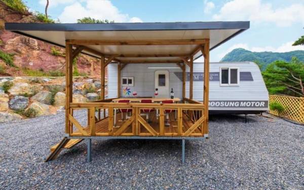 Danyang Pine Caravan Camping