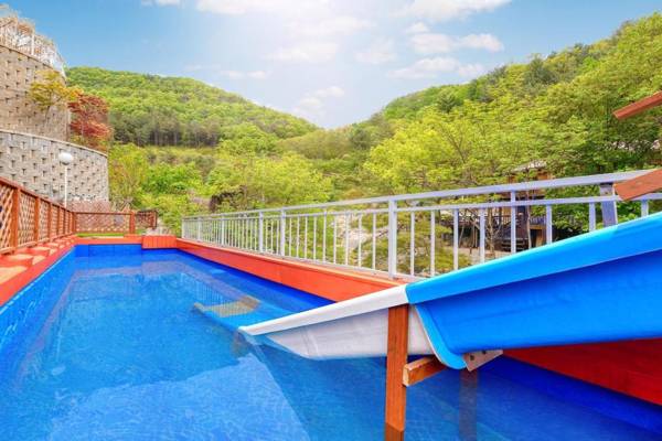 Gapyeong Calbongsan Pension