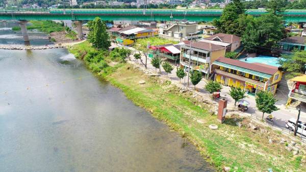 Cheongpyeong Gangmaeul Pension