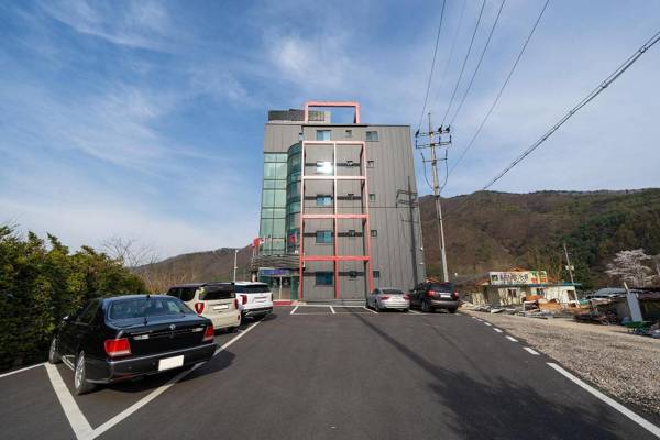 Cheongpyeong Pine Hotel