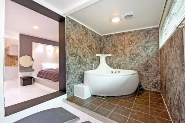 Gapyeong River Mountain Pension