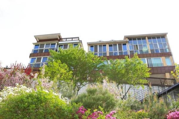 GaPyeong Jewelry Pension