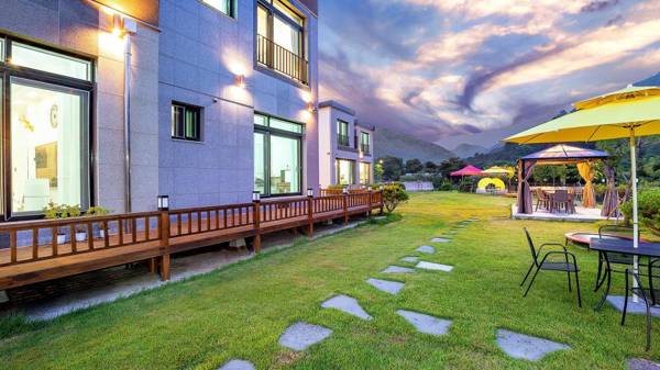 Gapyeong Calm Velly Byeoljang Penison