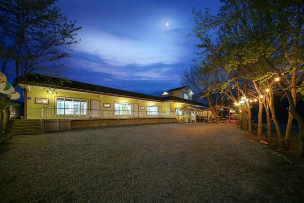 Hongcheongang Nolja Pension