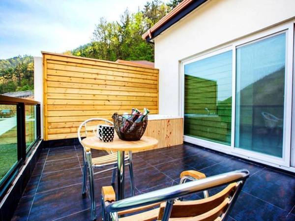 Tongyeong Hue Spa Pension