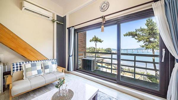 Tongyeong iris pension