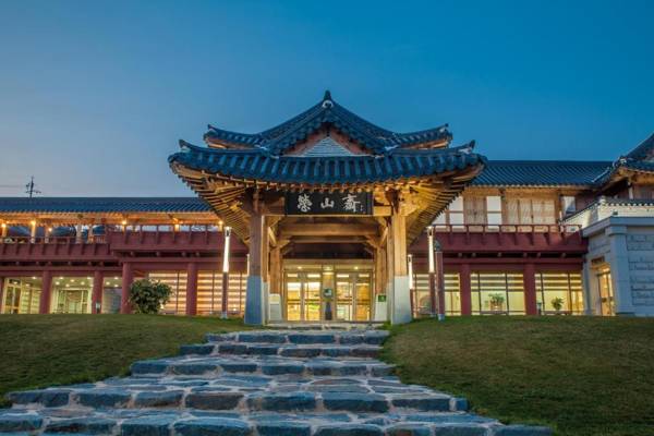 Hanok Hotel Yongsanjae