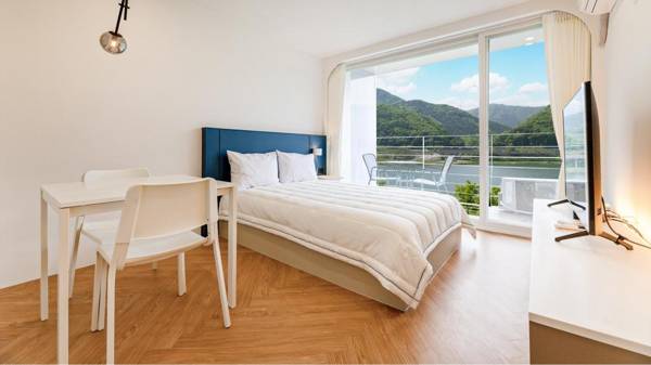 Gapyeong Rowa River view Pension