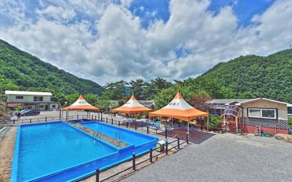 Youngwol Waseok You and I Pension