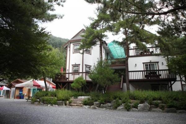 Youngwol Sky Pension Camping