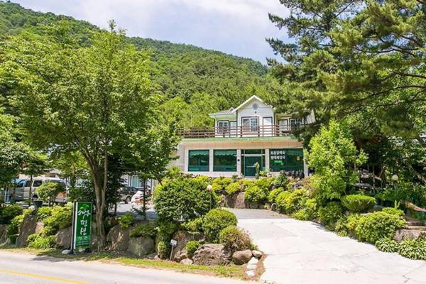 Yeongwol Pine Pension