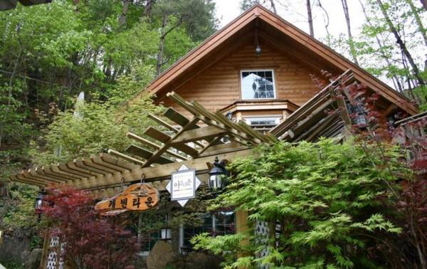 Hoengseong Cabin Town Pension