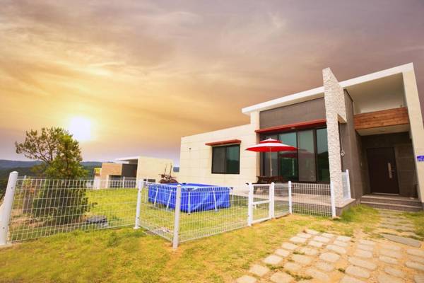 Yeoncheon With Dog Pension