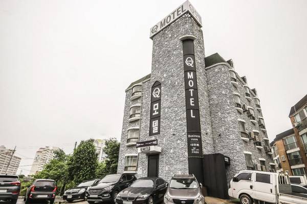 Q Motel Wanju