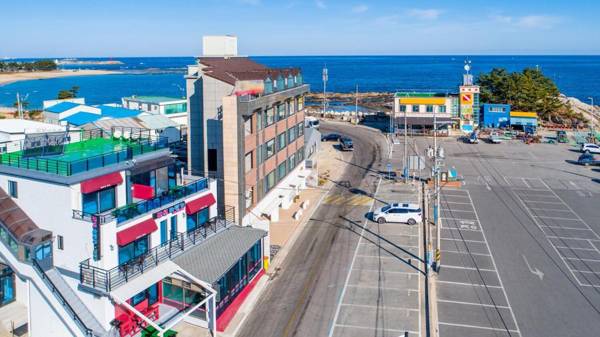 Goseong Pension Badatga