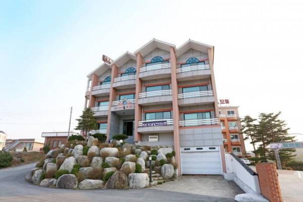 Goseong Orient Pension