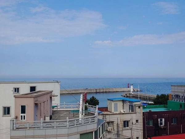 Sokcho Blue Ocean Pension
