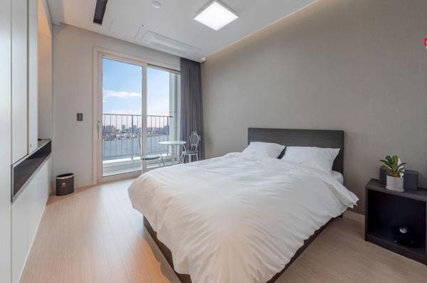 Sokcho Cheongcho House