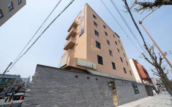 Chuncheon 1962business Hotel