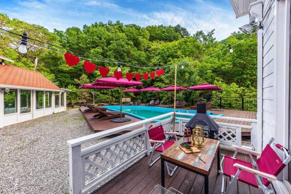 Gapyeong Meyou Poolvilla and Spa Pension