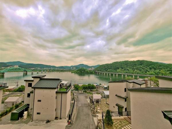 Chuncheon Rehouse Pension