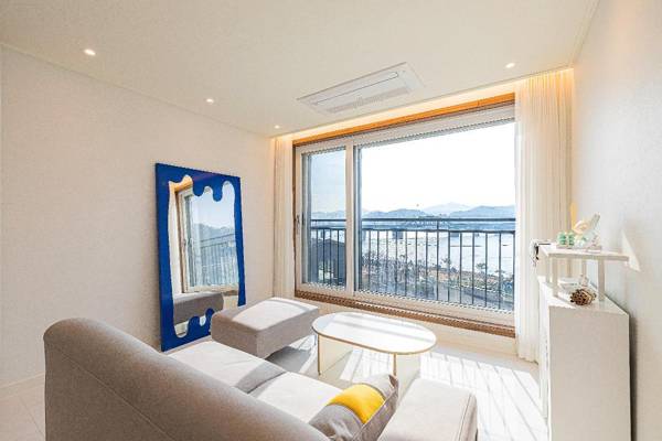 Chuncheon and Gapyeong New Merrygoround Pension