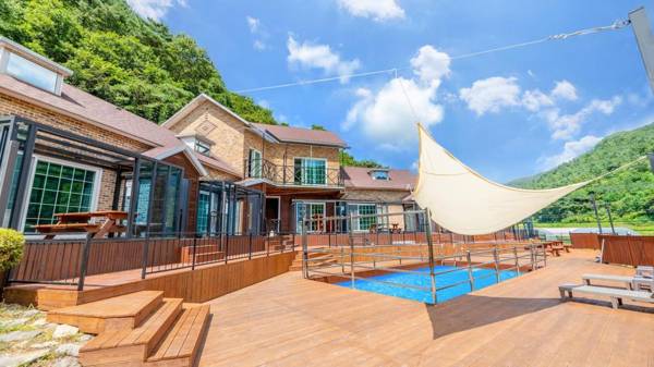 Gapyeong Haneulsup Spa Pension