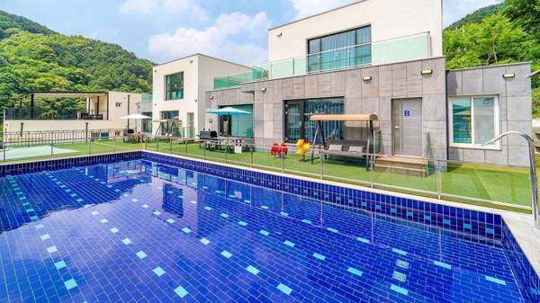 Gapyeong StayKidsPoolvilla