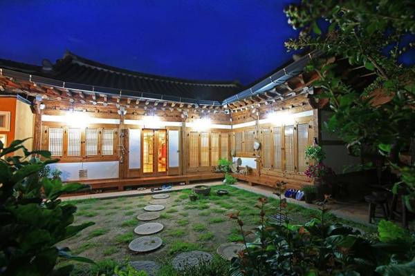 Jeonju Saekdong Jeogori Pension