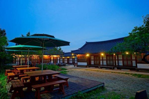 Jeonju Hanok Maeul Dongrakwon Hanok Hotel