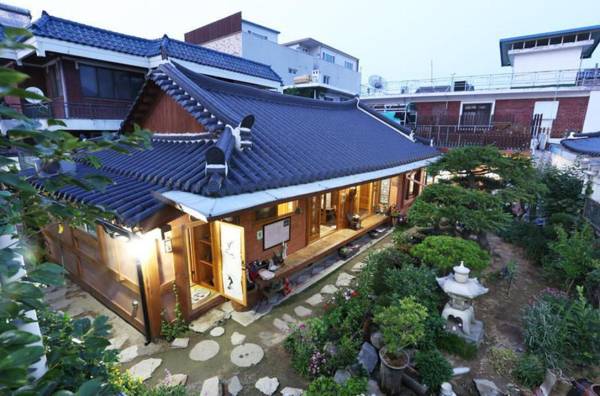 jeonjuhanogmaeul joheunnal geseuteuhauseu