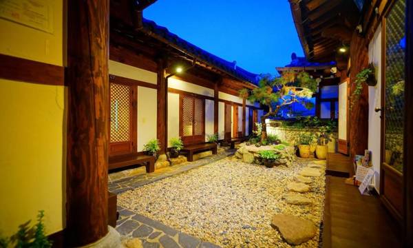Jeonju Hanok Gotek Agbae