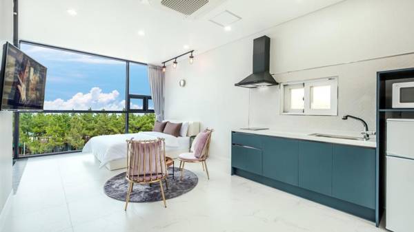 Gangneung B612 spa pension