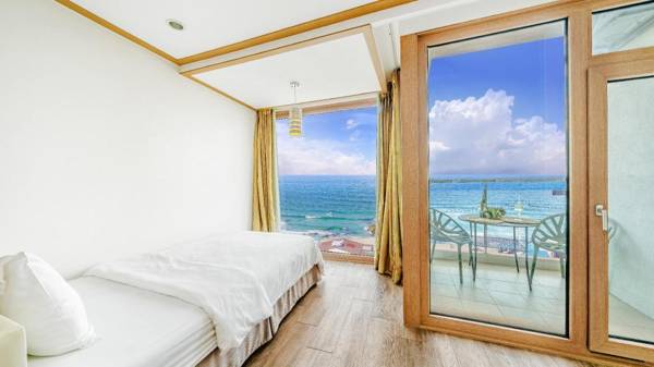 Gangneung Four Season Hotel and Pension