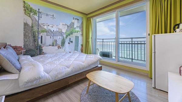 Gangneung Haerang Pension