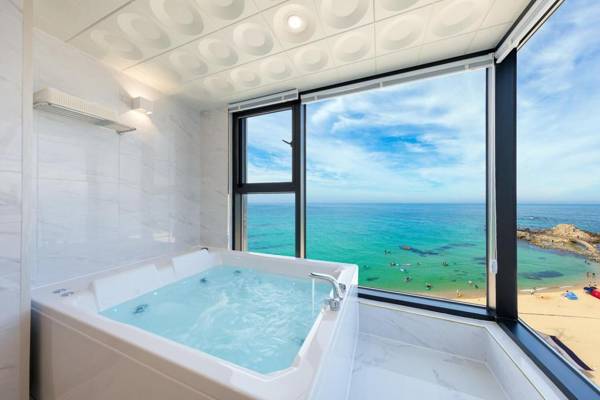 Gangneung Dolgorae Spa Pension