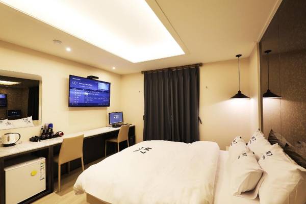 yongin M7 hotel