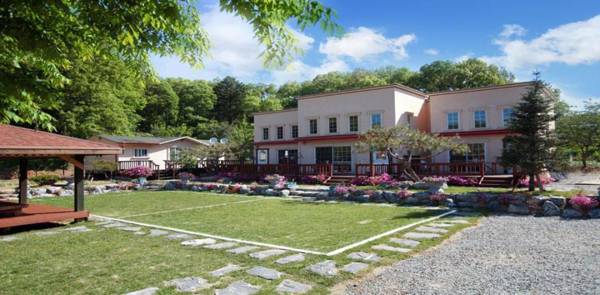 Yongin Donggubak Pension