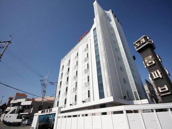 Hotel Ellee Cheonan